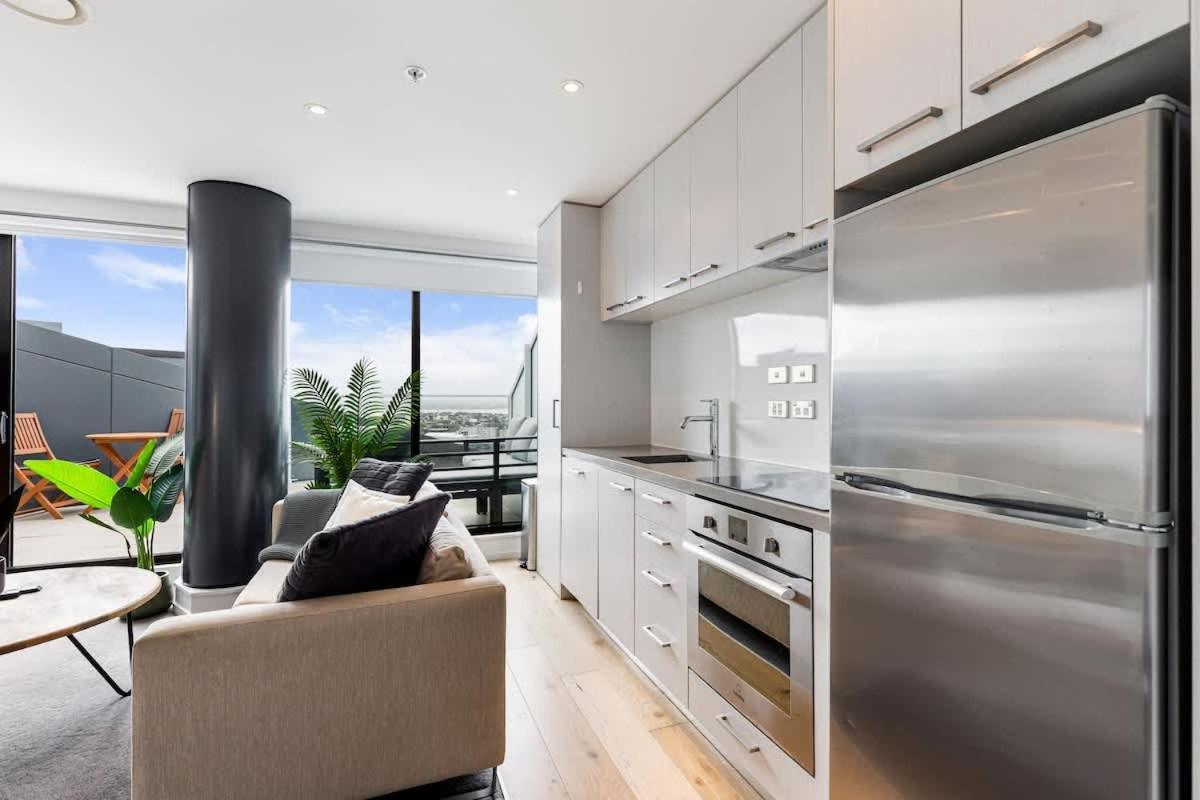 Sky Tower View 2br W Gym & Pool Access Apartment Auckland